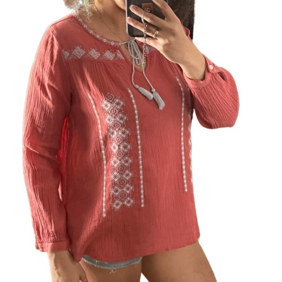 BeachLunchLounge Boho Embroidered Tassel Front Blouse Size Small - Picture 5 of 11